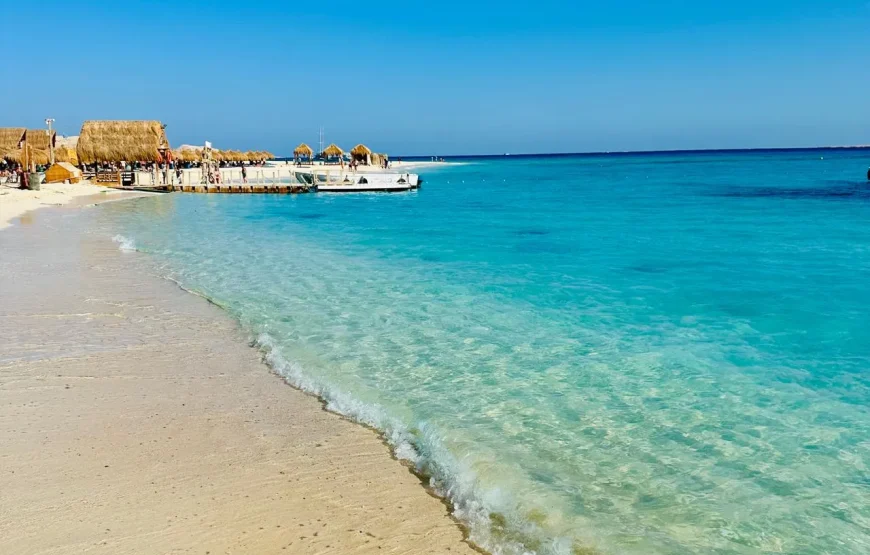 Hula Hula Hurghada 2026 – Snorkeling w głębokiej wodzie i relaks na plaży Giftun | WawelEG