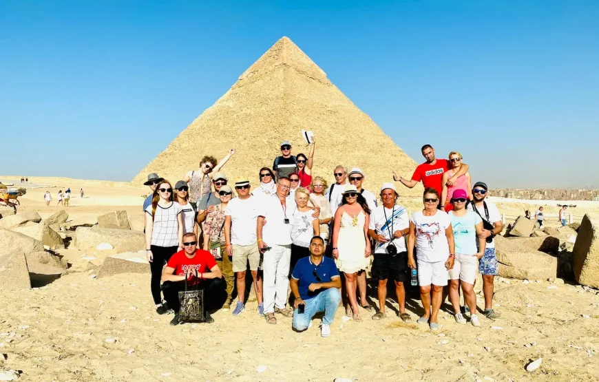 Cairo Tour from Hurghada | Pyramids, Sphinx & GEM | WawelEg