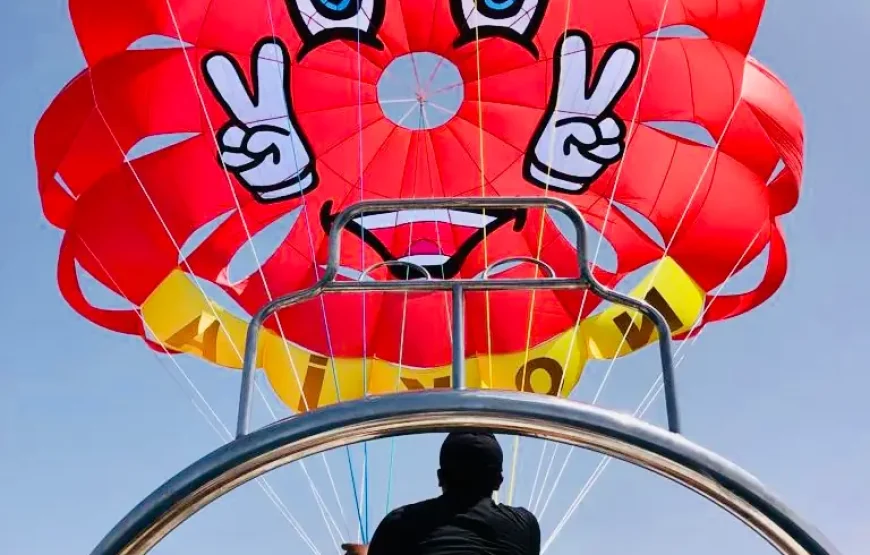 Parasailing Hurghada – Lot z Nowej Mariny Sakkala | WawelEg